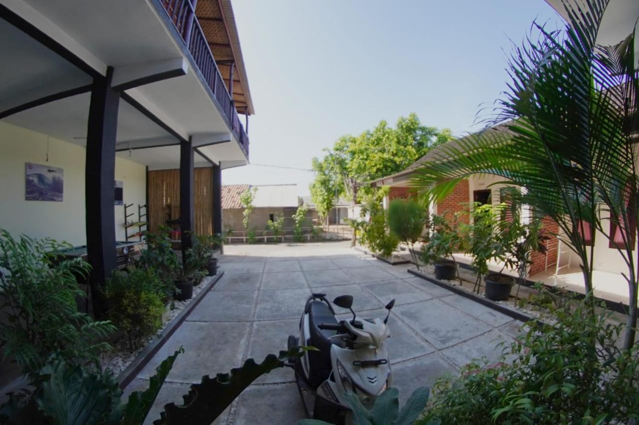 Watukarung Sackstone Guesthouse Kalak Kültér fotó